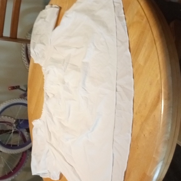 LANE BRYANT SMOCKED SHOULDER SQUARE NECK PUFFY SLEEVE BLOUSE SIZE 18/20 WHITE - Picture 3 of 8